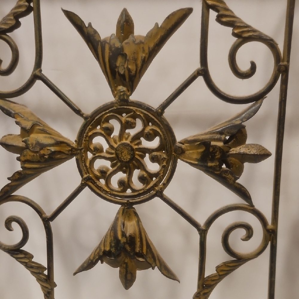 Vintage Gold Decorative Metal Wall Art - Picture 4 of 7